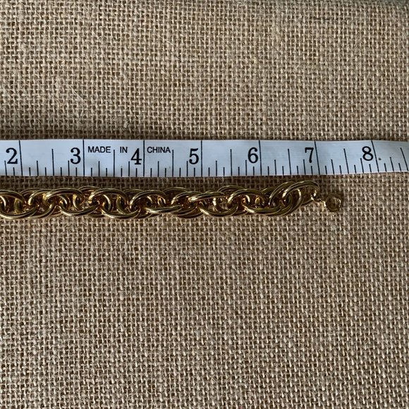 Vintage Goldtone Bracelet - Picture 7 of 12